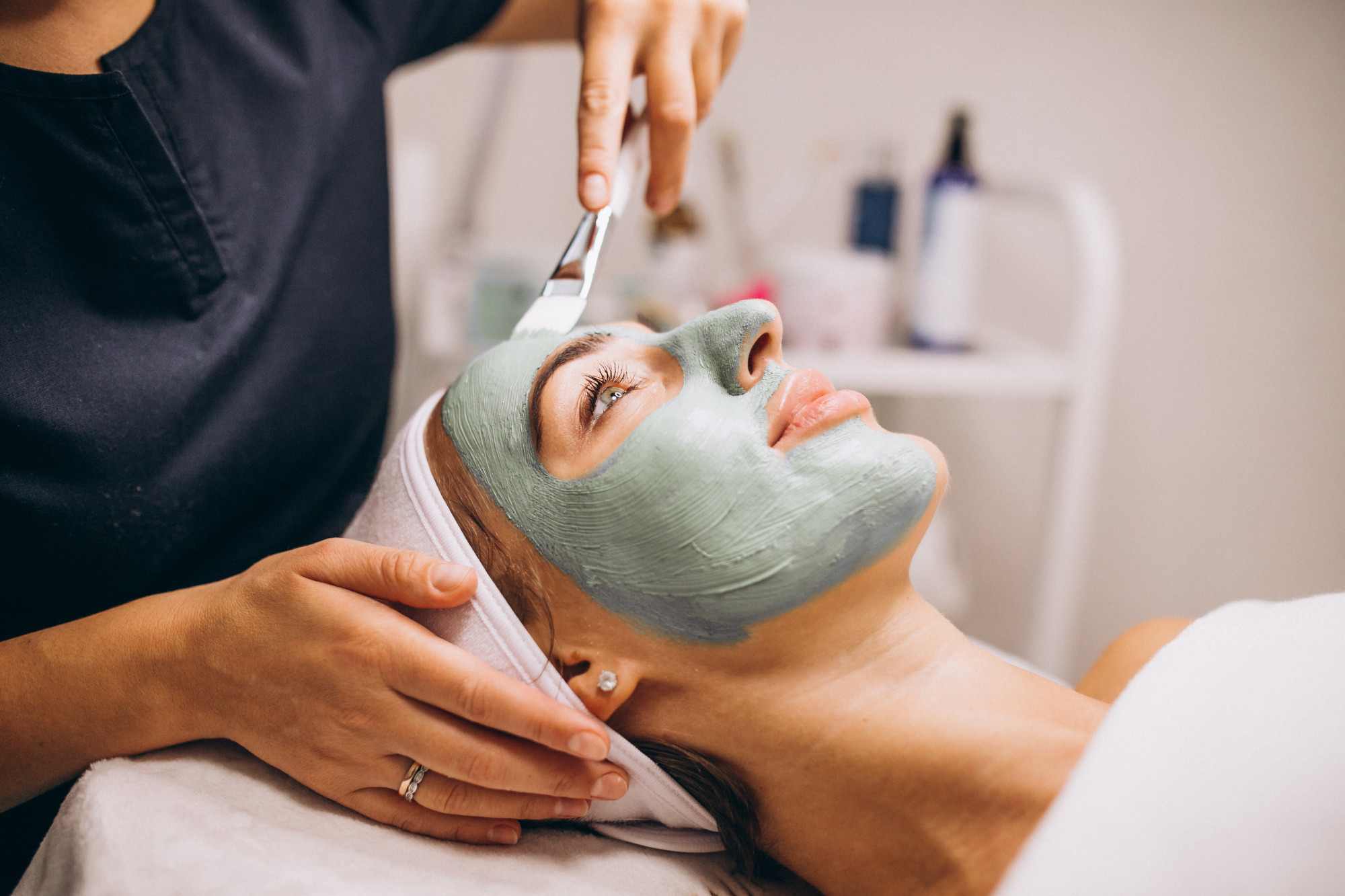 Facial-Premium And Signature